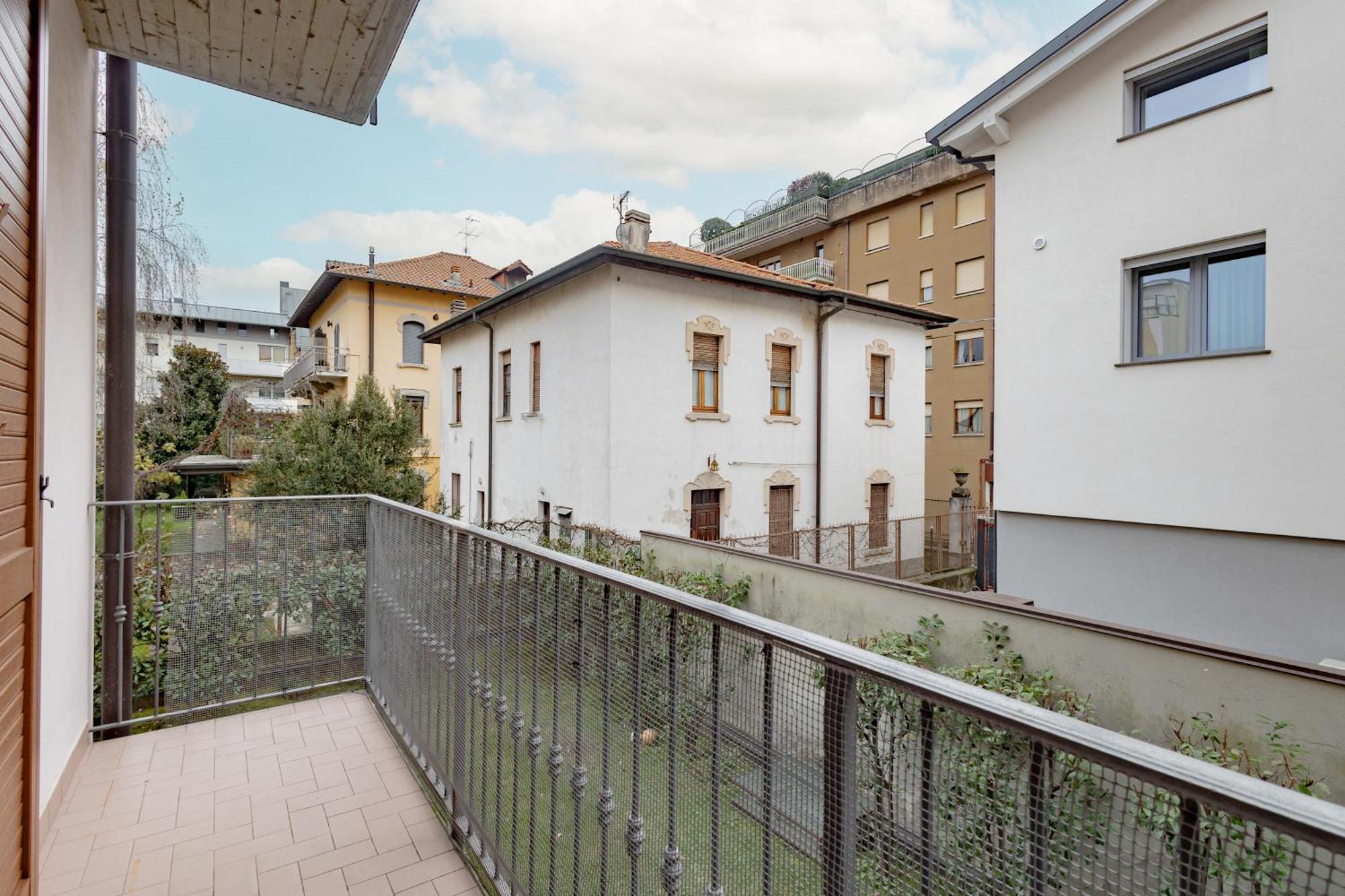 P15 Home Bergamo Eksteriør bilde